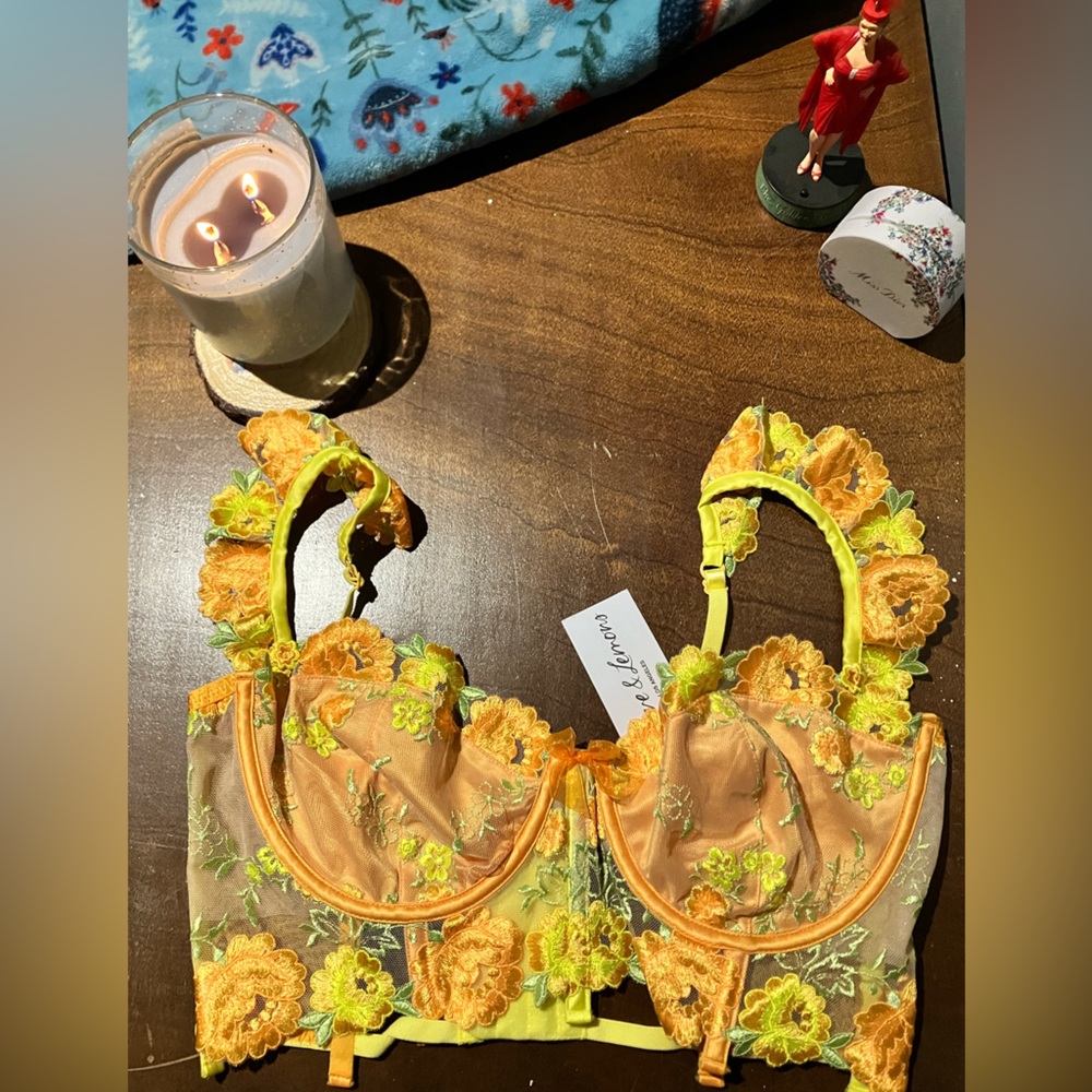 NWT Orange Floral Longline 38C